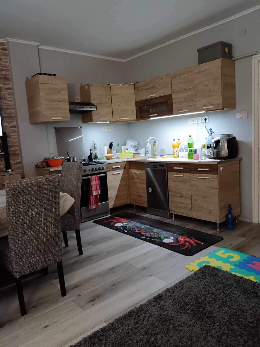 TŐLÜNK VÁSÁROLT KONYHABÚTOROK. ( NEM FÉNYES KATEGÓRIA )