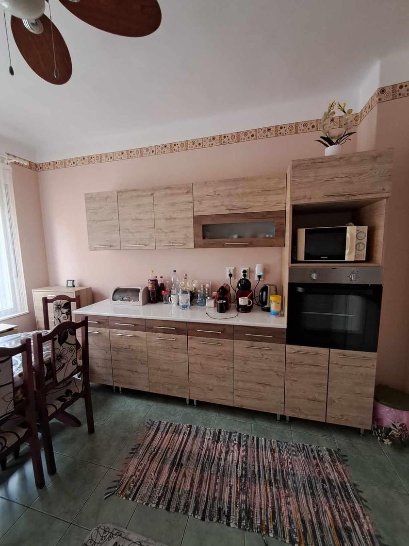 TŐLÜNK VÁSÁROLT KONYHABÚTOROK. ( NEM FÉNYES KATEGÓRIA )