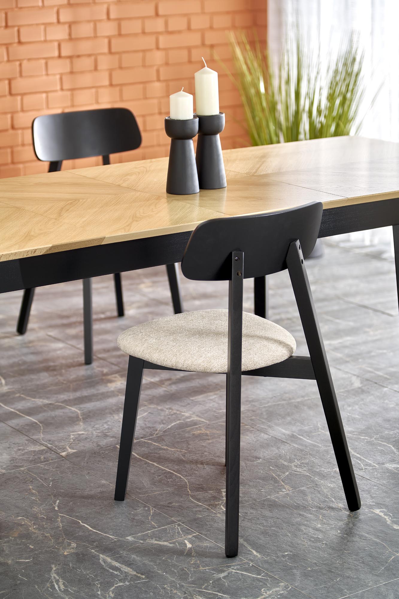 EDMONDO asztal natúr tölgy / fekete