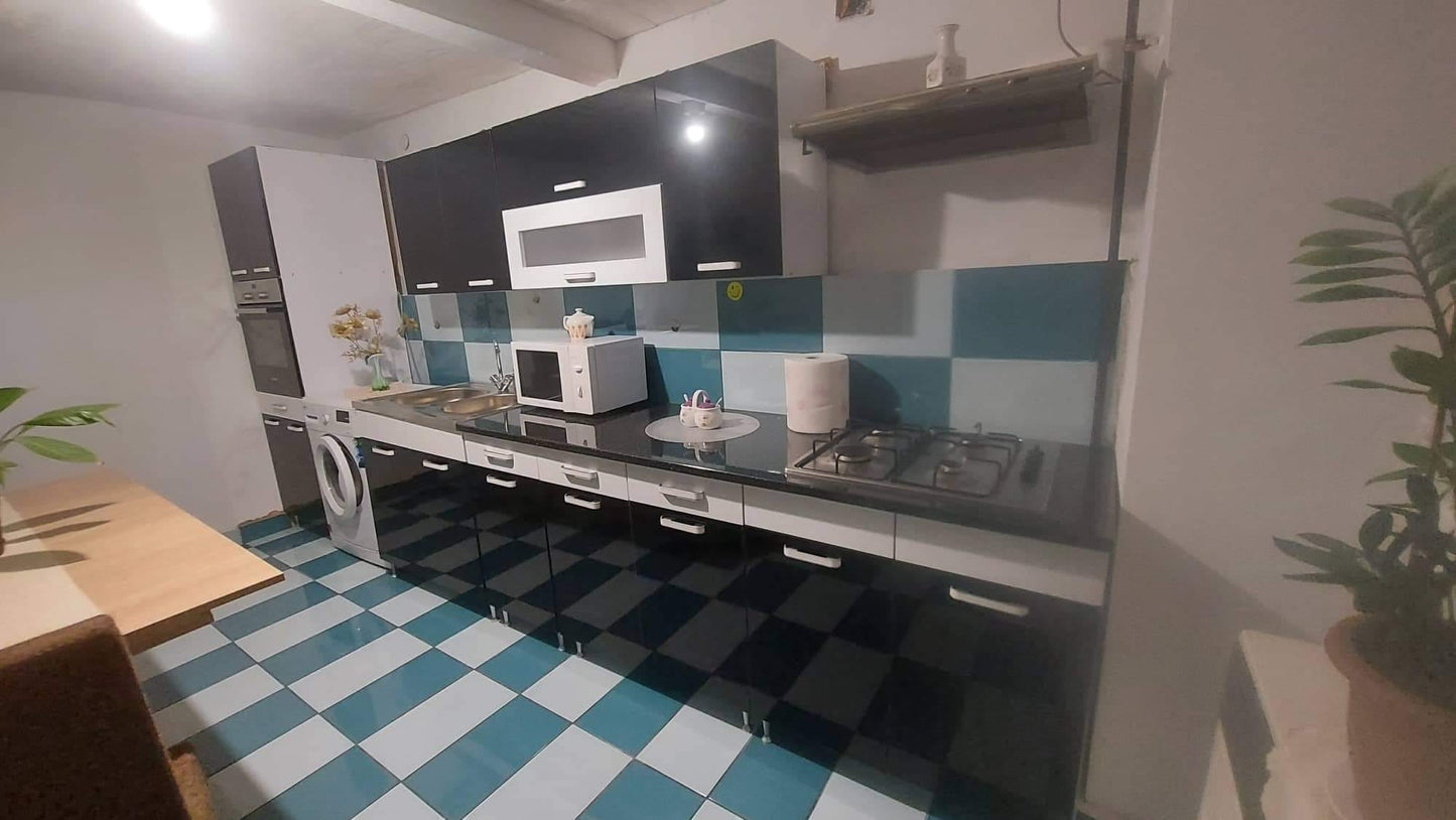 TŐLÜNK VÁSÁROLT KONYHABÚTOROK ( MAGASFÉNYŰ KATEGÓRIA)