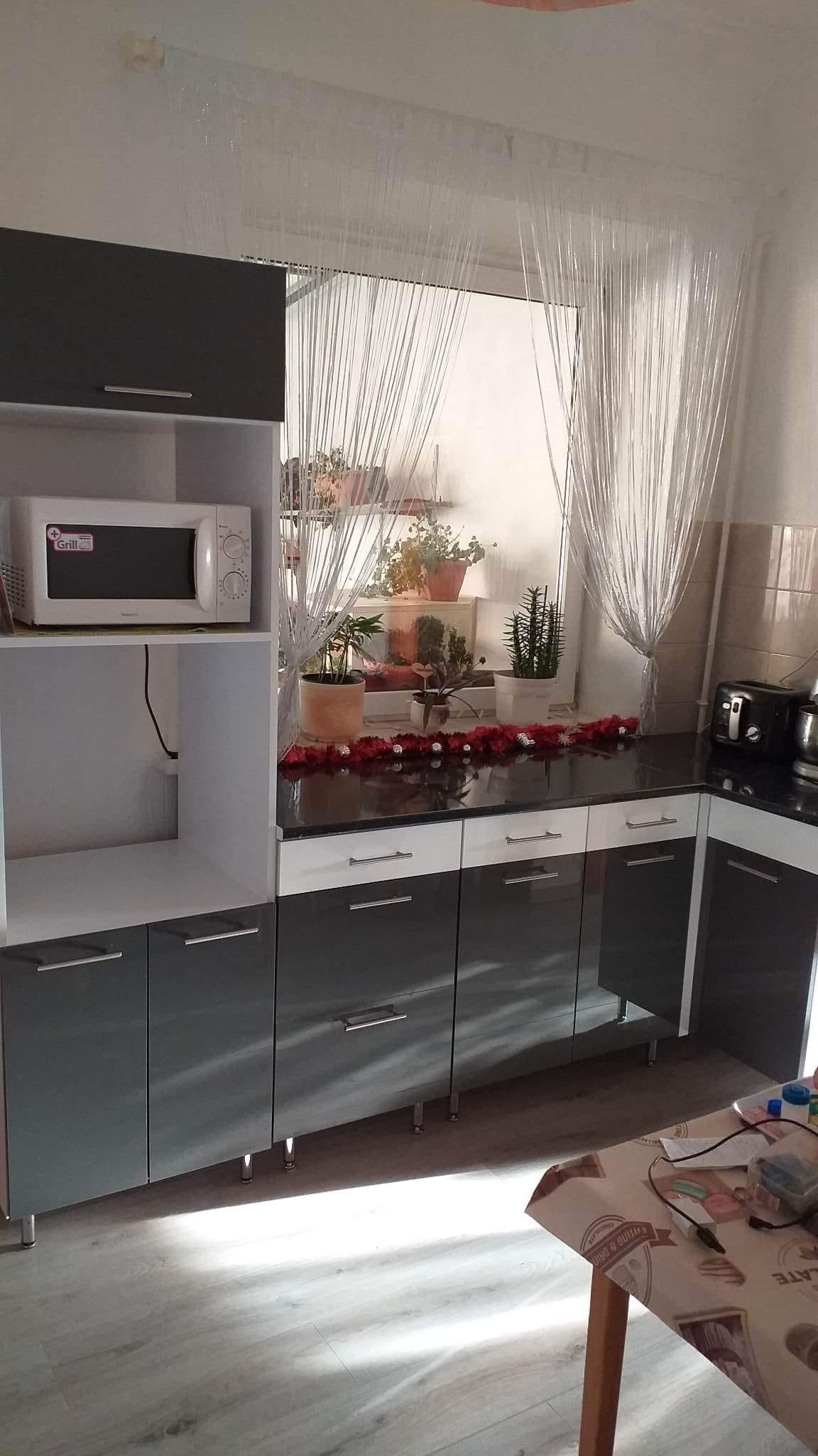 TŐLÜNK VÁSÁROLT KONYHABÚTOROK ( MAGASFÉNYŰ KATEGÓRIA)