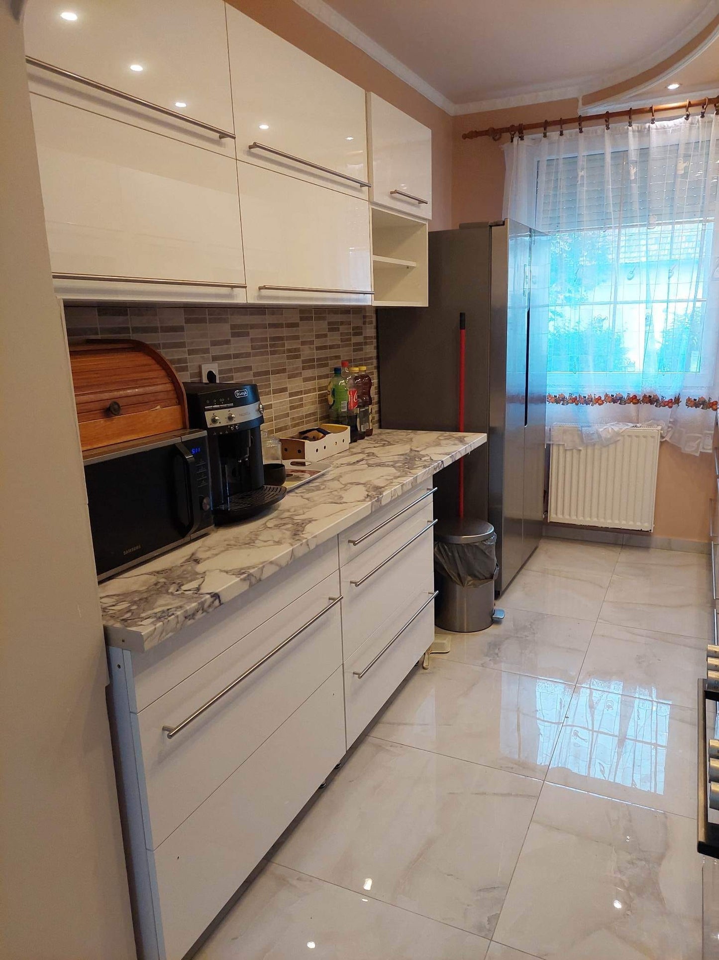 TŐLÜNK VÁSÁROLT KONYHABÚTOROK ( MAGASFÉNYŰ KATEGÓRIA)