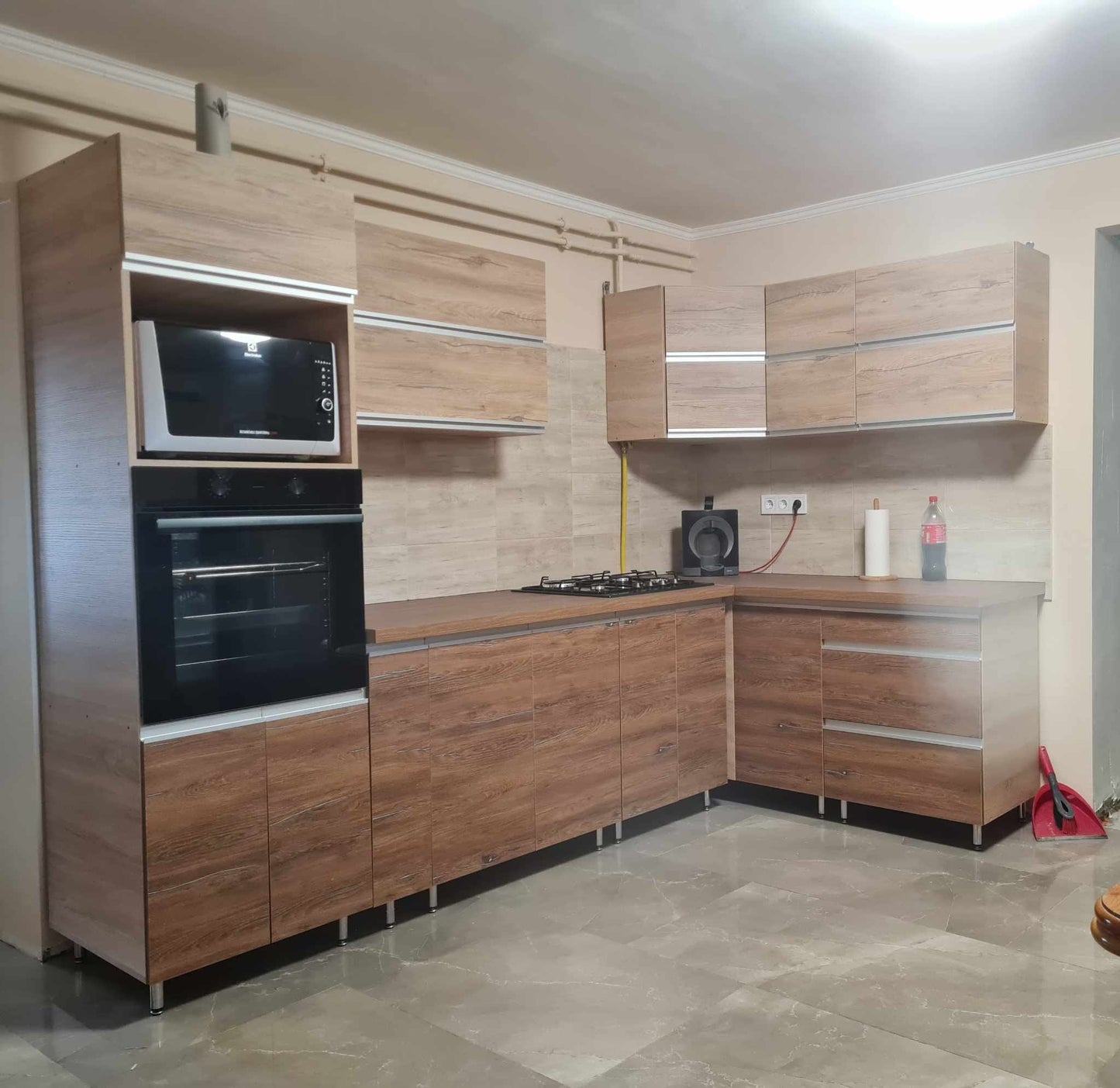 TŐLÜNK VÁSÁROLT KONYHABÚTOROK. ( NEM FÉNYES KATEGÓRIA )