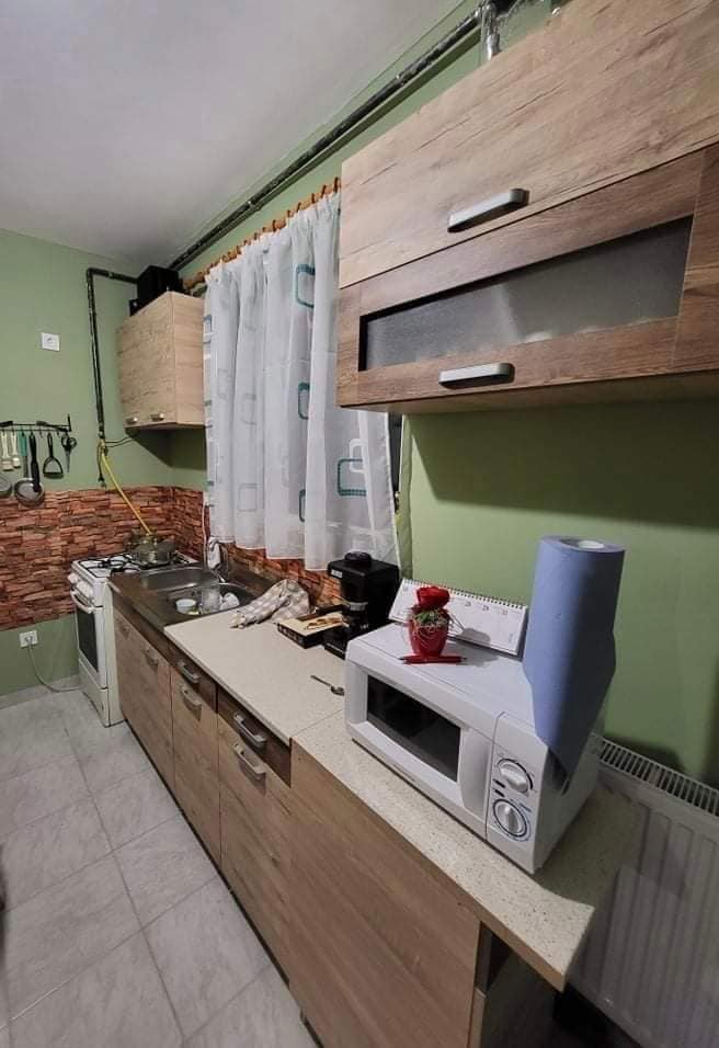 TŐLÜNK VÁSÁROLT KONYHABÚTOROK. ( NEM FÉNYES KATEGÓRIA )