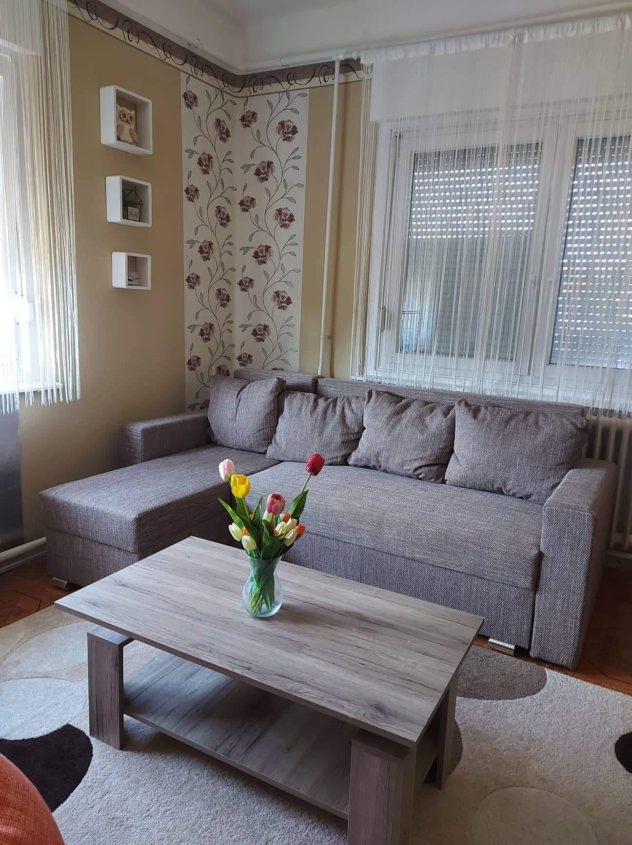 Panama sarok 100 FÉLE KÁRPITTAL