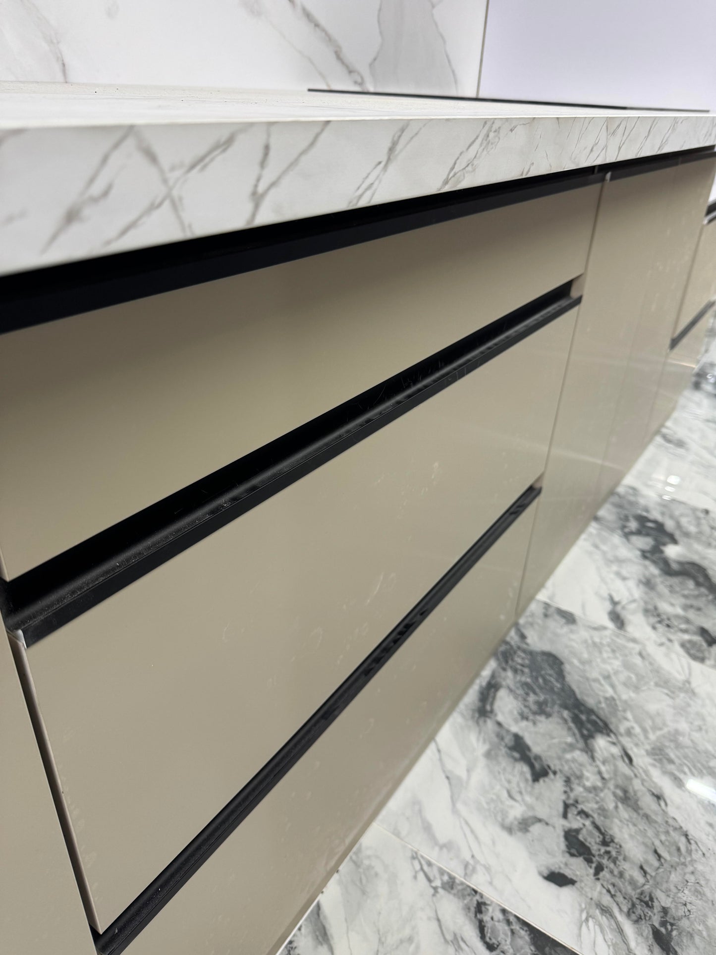 Minerva 340cm Magasított Konyhabútor blokk (Prémium)