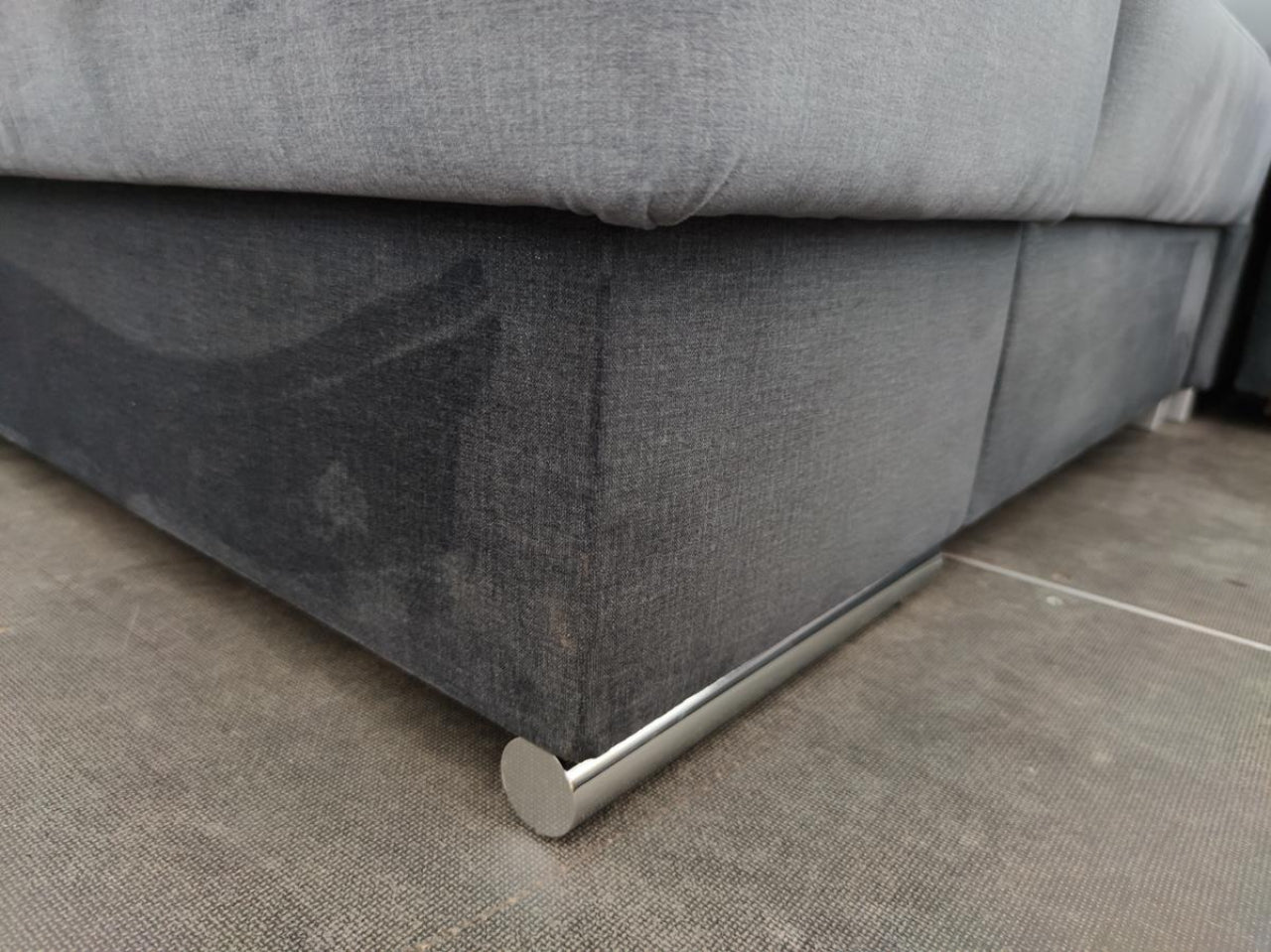 ELEMENTO L sarokülő