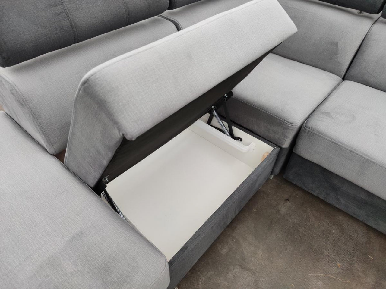 ELEMENTO L sarokülő