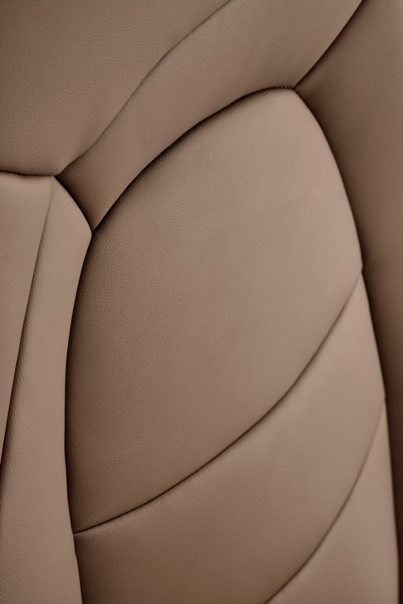 DARWIN irodai szék, cappuccino