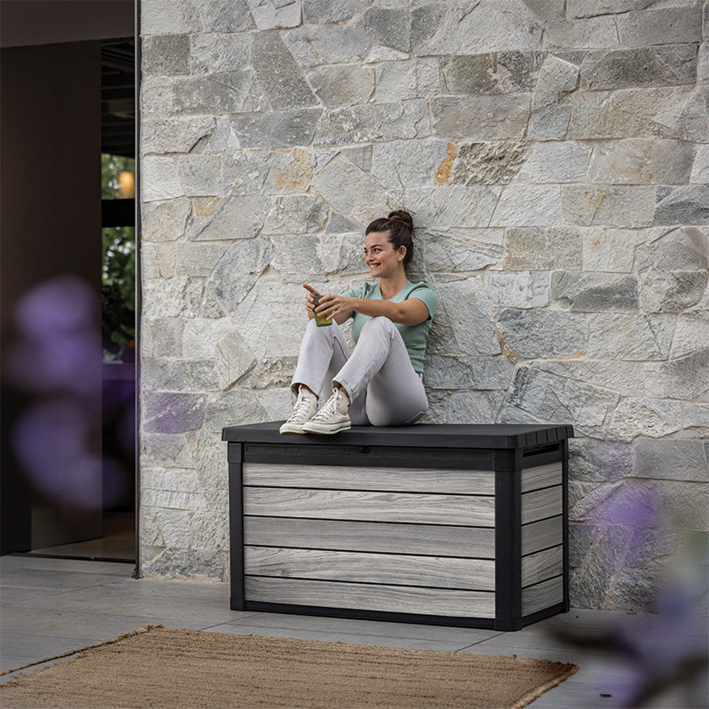 Decocoat műanyag kerti lád 380 l viharszürke