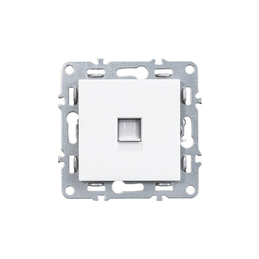 Nova UTP aljzat RJ-45 fehér