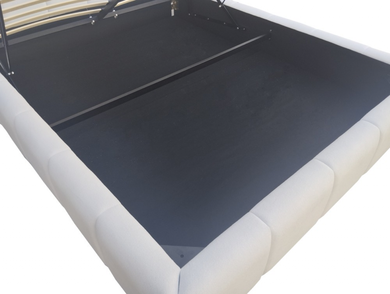 VELORA ágyrácsos ágy (Fehér)